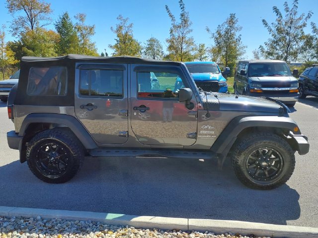 Used 2017 Jeep Wrangler Unlimited Sport w/ Quick Order Package 24S AWD/4WD image 4