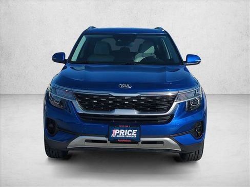 Used 2021 Kia Seltos EX image 2