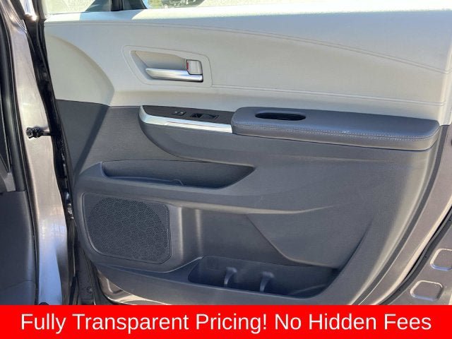 Used 2022 Toyota Sienna XLE FWD image 21