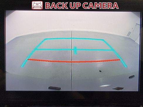 Used 2023 Toyota Sienna XLE w/ XLE Plus Package AWD/4WD image 24