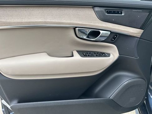 New 2026 Volvo XC90 B5 Plus w/ Protection Package Premier image 12