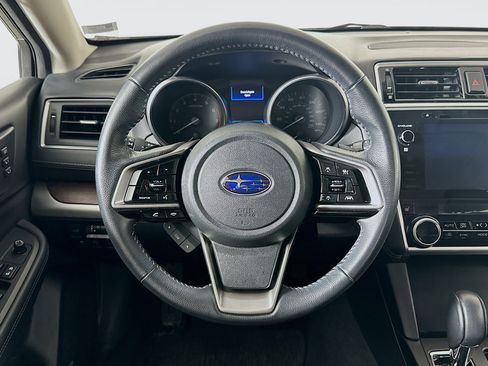 Used 2018 Subaru Outback 2.5i Limited image 18