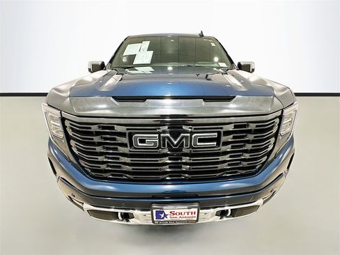 Used 2023 GMC Sierra 1500 Denali Ultimate image 2