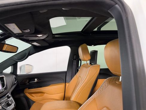 Used 2022 Chrysler Pacifica Pinnacle image 24