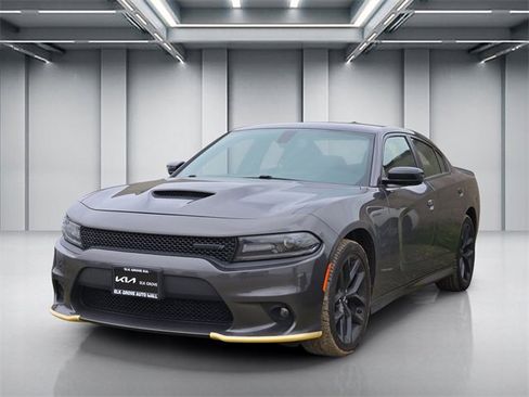 Used 2020 Dodge Charger GT w/ Blacktop Package image 3