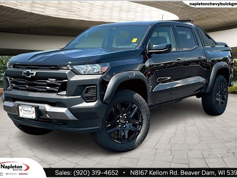 New 2025 Chevrolet Colorado Trail Boss w/ Midnight Edition AWD/4WD image 1