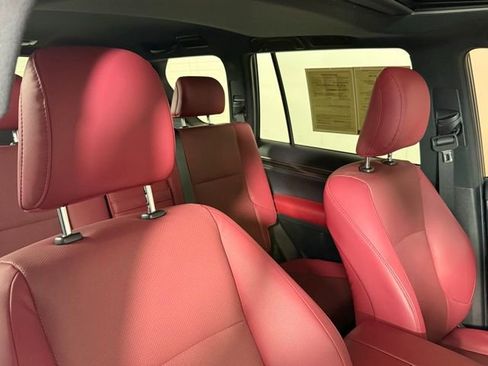 Used 2023 Lexus GX 460 Premium w/ Premium Package AWD/4WD image 32