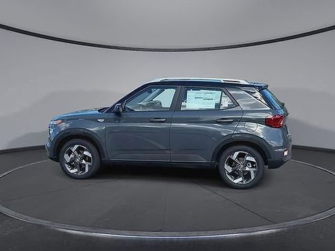 New 2026 Hyundai Venue SEL image 9