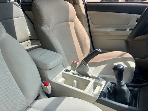 Used 2013 Subaru Crosstrek 2.0i Premium image 17