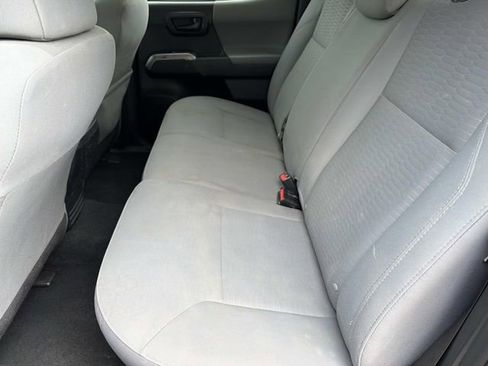 Used 2019 Toyota Tacoma SR5 image 16