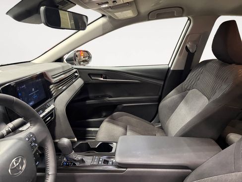 Used 2026 Toyota Camry LE w/ Convenience Package FWD image 10