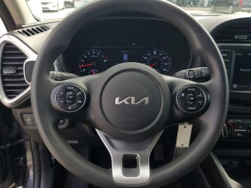 Used 2022 Kia Soul LX w/ Technology Package FWD image 19