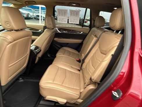 Used 2020 Cadillac XT6 Premium Luxury w/ Platinum Package image 15