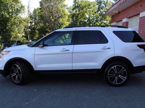 Used 2014 Ford Explorer Sport w/ Equipment Group 401A AWD/4WD image 2