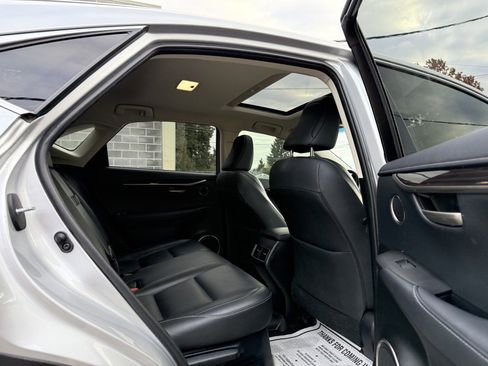 Used 2015 Lexus NX 300h AWD image 19