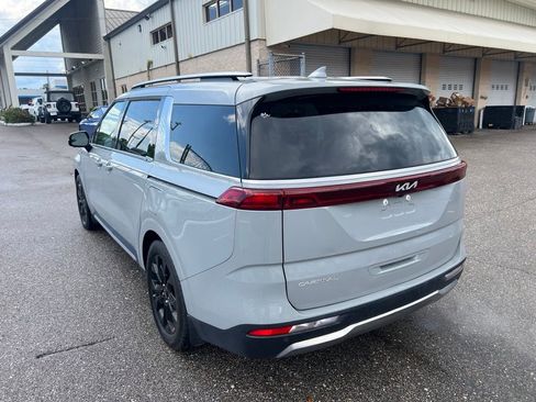 Used 2024 Kia Carnival SX FWD image 19