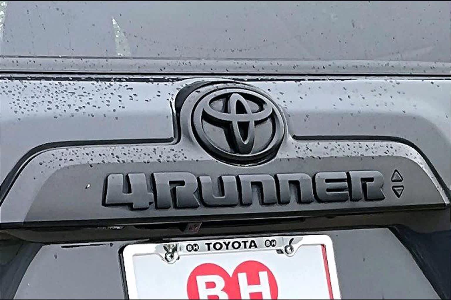 Used 2024 Toyota 4Runner TRD Off-Road Premium w/ Moonroof Package AWD/4WD image 29