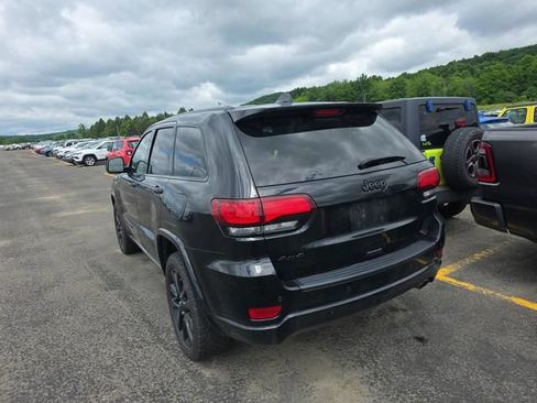 Certified 2021 Jeep Grand Cherokee Laredo X AWD/4WD image 6