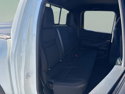 Used 2026 Nissan Frontier Pro-X w/ Pro-X Convenience Package RWD image 32