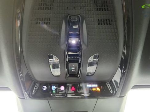 Used 2024 Cadillac Lyriq Tech RWD image 70