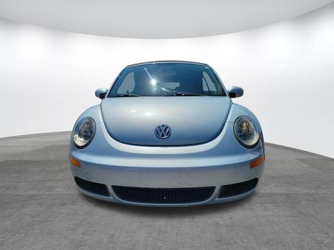 Used 2010 Volkswagen Beetle Convertible FWD image 15
