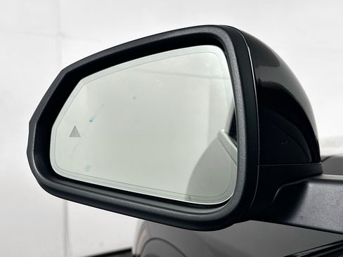 Used 2025 BMW X2 xDrive28i AWD/4WD image 16