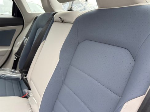 New 2026 Volkswagen Jetta SE image 27