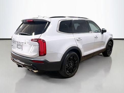 Certified 2022 Kia Telluride EX w/ EX Premium Package AWD/4WD image 7