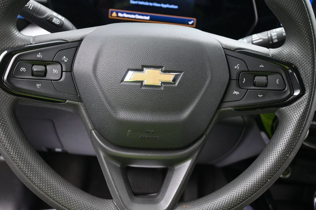 Used 2025 Chevrolet Trax LT FWD image 13