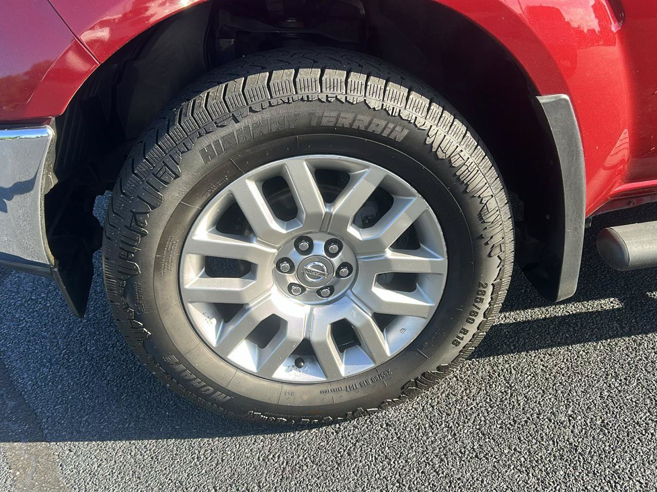 Used 2012 Nissan Frontier SL AWD/4WD image 9