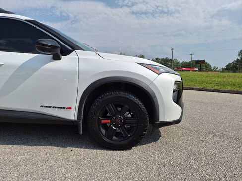 Used 2025 Nissan Rogue SV w/ Rock Creek Premium Package AWD/4WD image 11