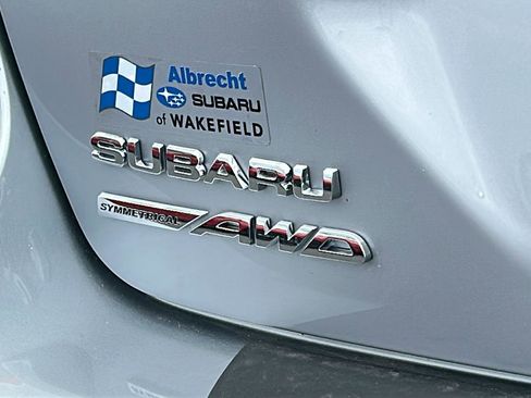 Certified 2024 Subaru Crosstrek 2.0i image 8