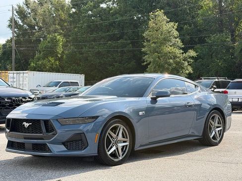 Used 2025 Ford Mustang GT RWD image 7