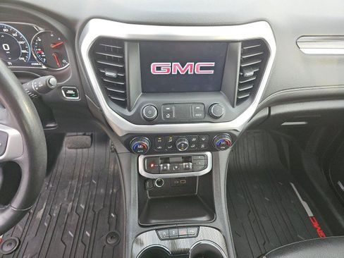 Used 2021 GMC Acadia SLT w/ Elevation Edition image 11