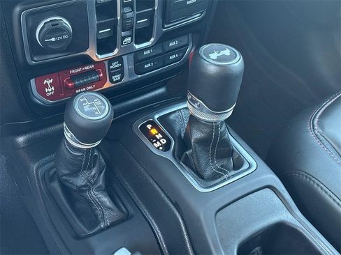 Used 2024 Jeep Wrangler Unlimited Rubicon image 33