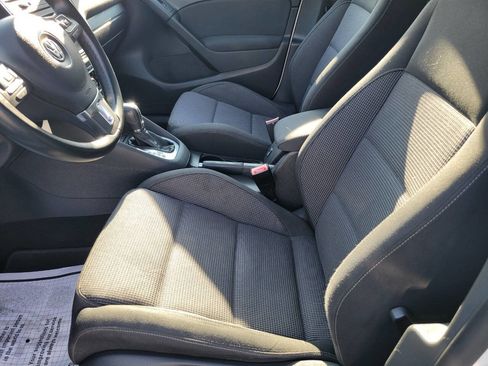 Used 2013 Volkswagen Golf TDI image 9