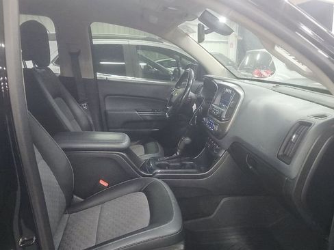 Used 2017 Chevrolet Colorado Z71 image 12