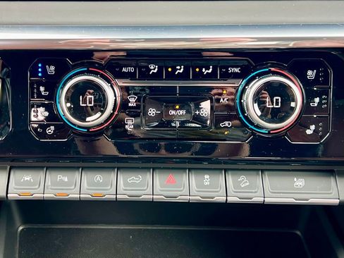 Used 2024 GMC Sierra 1500 Denali Ultimate image 40