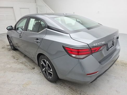 Used 2024 Nissan Sentra SV image 8
