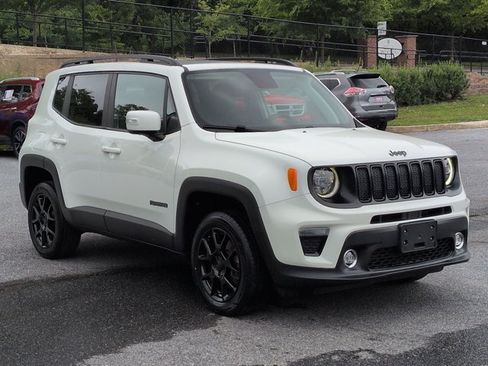 Used 2020 Jeep Renegade Altitude AWD/4WD image 3