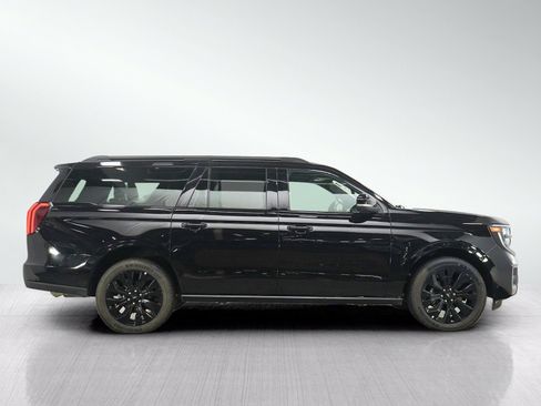 Used 2025 Ford Expedition Max Platinum w/ Stealth Appearance Package AWD/4WD image 7