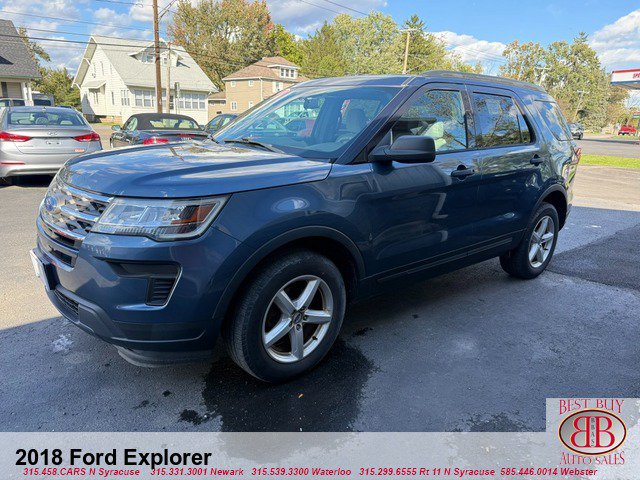 Used 2018 Ford Explorer 4WD w/ Class II Trailer Tow Package image 4