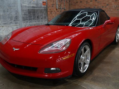 Used 2006 Chevrolet Corvette Convertible w/ Preferred Equipment Group image 21