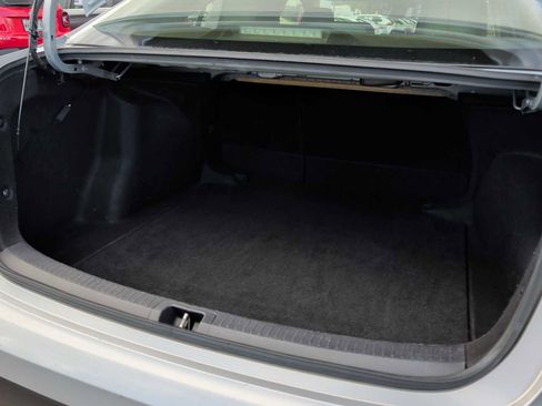 Used 2023 Toyota Corolla LE image 19