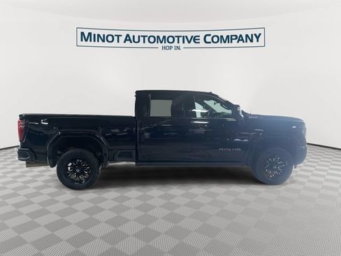 Used 2024 GMC Sierra 2500 AT4 w/ AT4 Premium Plus Package AWD/4WD image 9