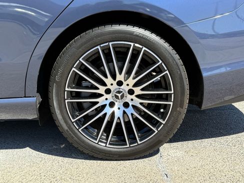 Used 2025 Mercedes-Benz C 300 Sedan image 20