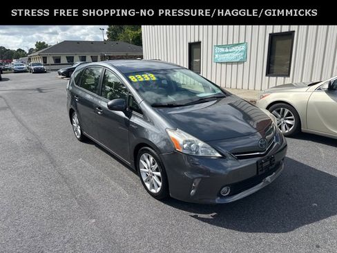 Used 2013 Toyota Prius V Five image 28