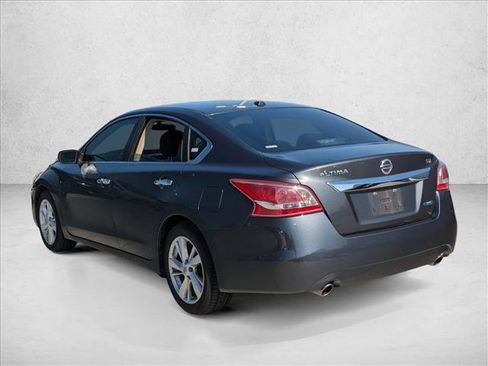 Used 2013 Nissan Altima 2.5 SV FWD image 7