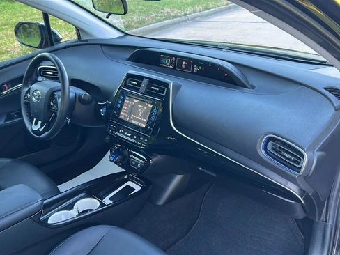 Used 2016 Toyota Prius Three Touring FWD image 58