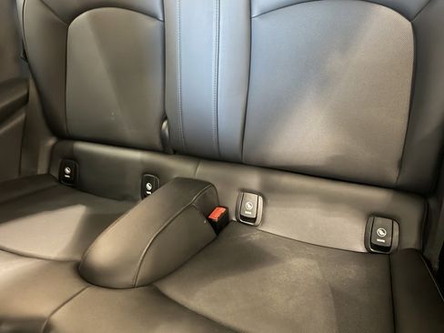 Used 2021 MINI Cooper 2-Door Hardtop image 26